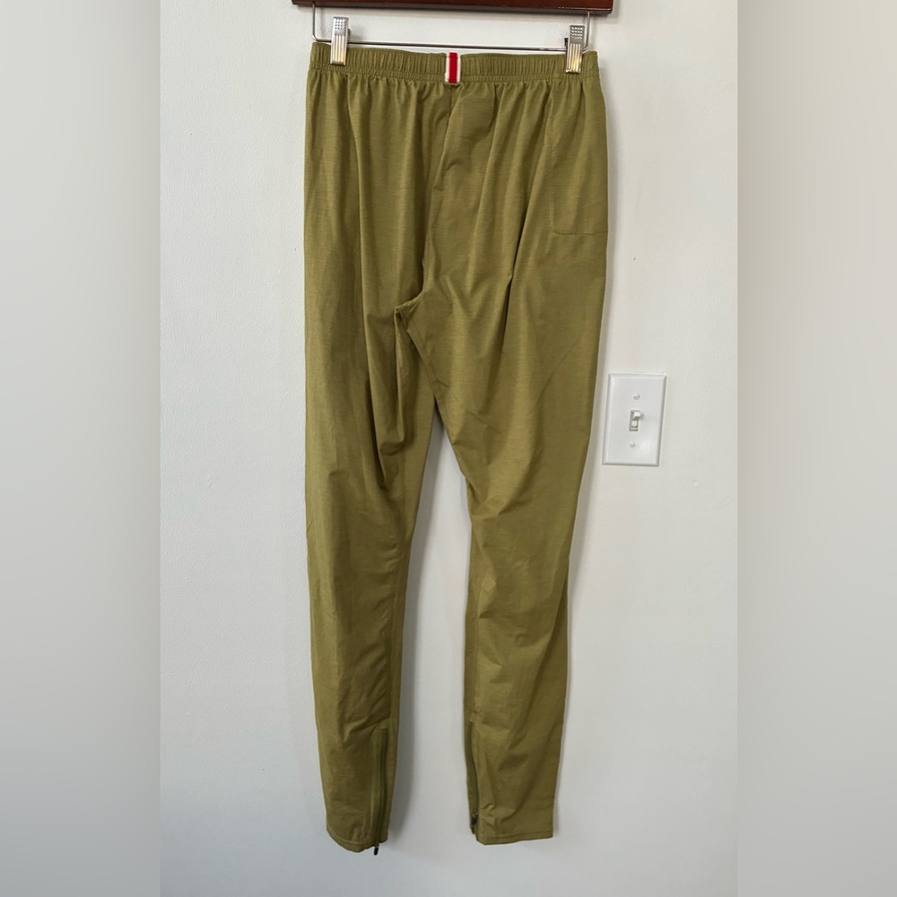Tracksmith Session Pants In Avocado View 3